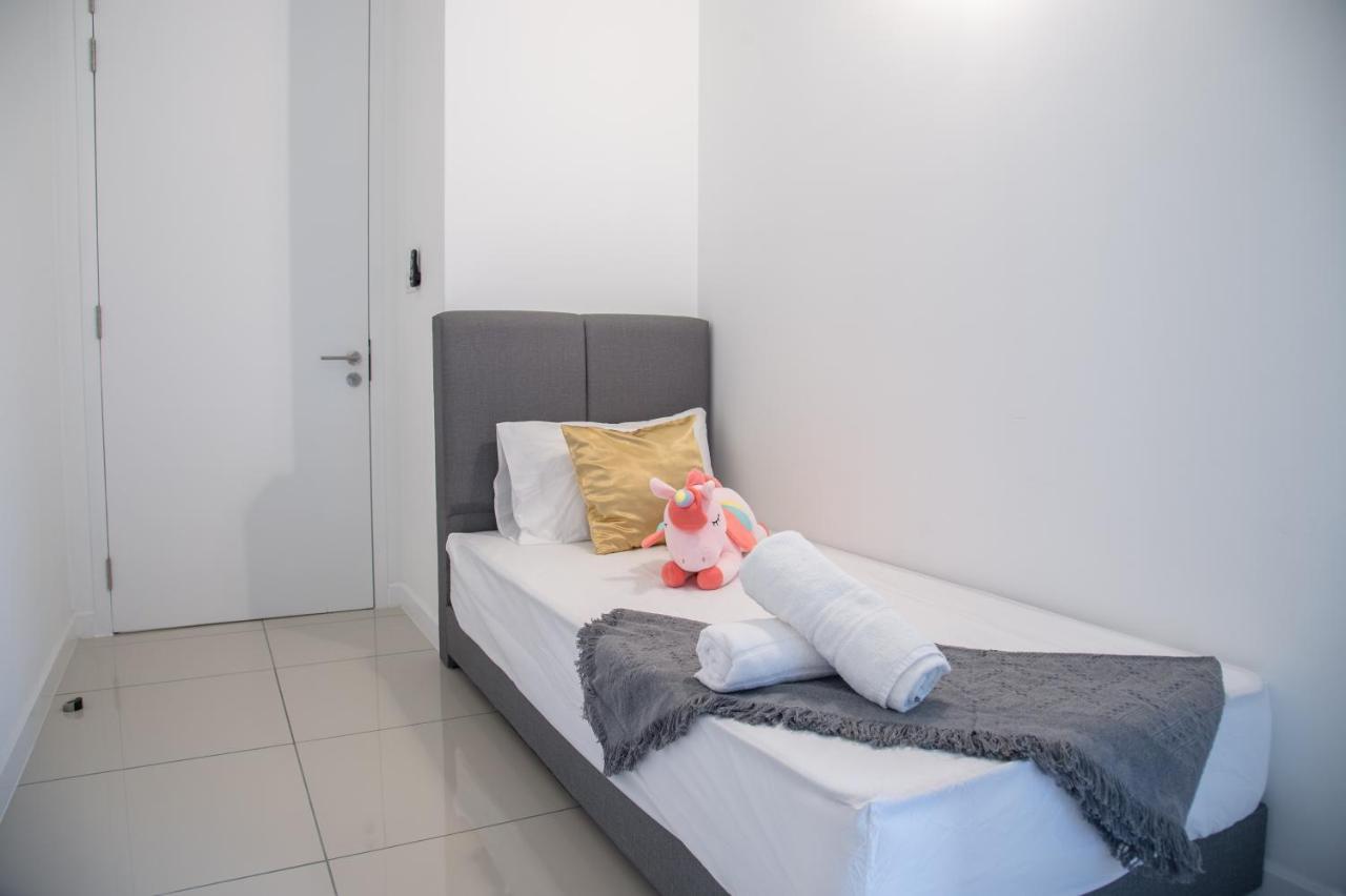 Le Pavillion Puchong By Widebed Upto 6Pax Daire Kuala Lumpur Dış mekan fotoğraf